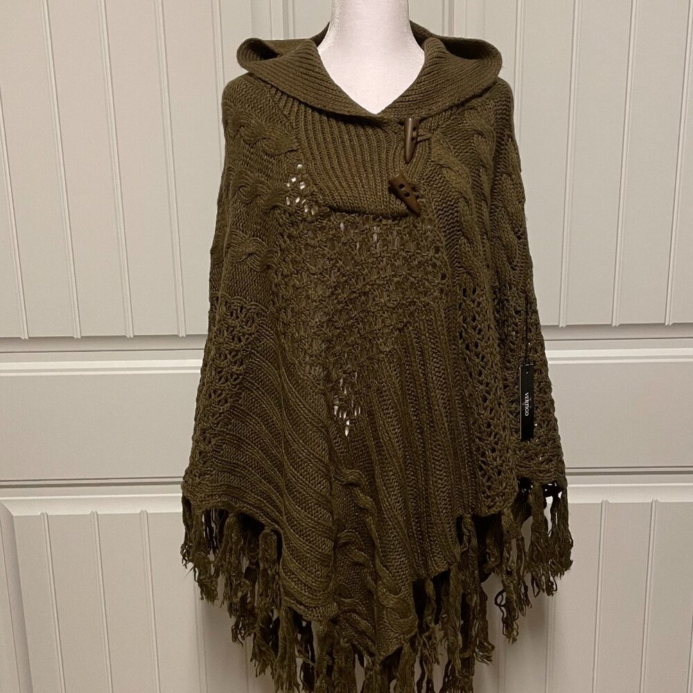 VERTIGO Fringed Knit Poncho in Golden Gecko Brown Size S/M Brand New NWT